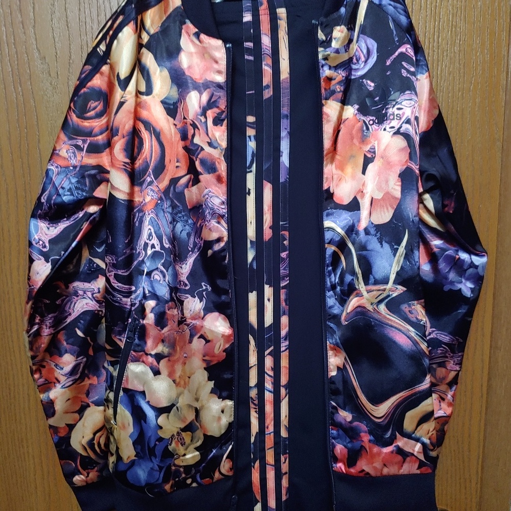 New Youth sport wear - Picture 3 of 4